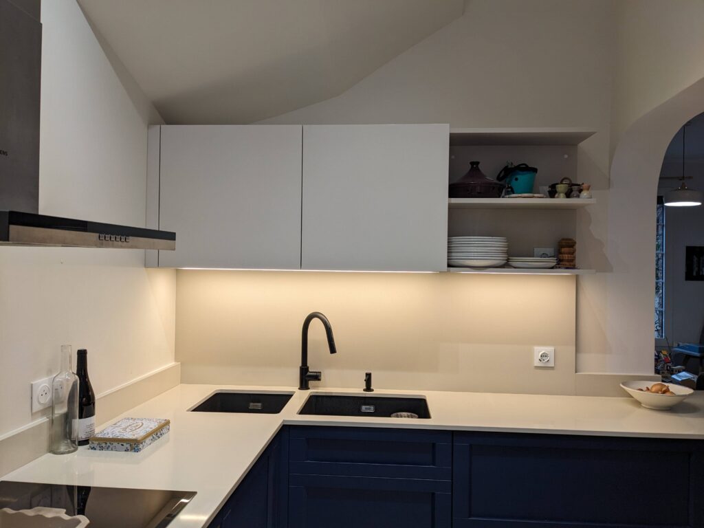 House renovation in Nogent-sur-Marne - new layout with the kitchen at the heart of the house